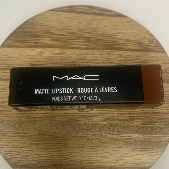 MAC Cosmetics Matte Lipstick Consensual shade 654 New - Picture 3 of 8